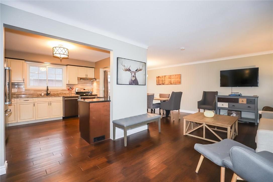 Dorchester Cottage Licence 044-2022 Niagara-on-the-Lake ภายนอก รูปภาพ